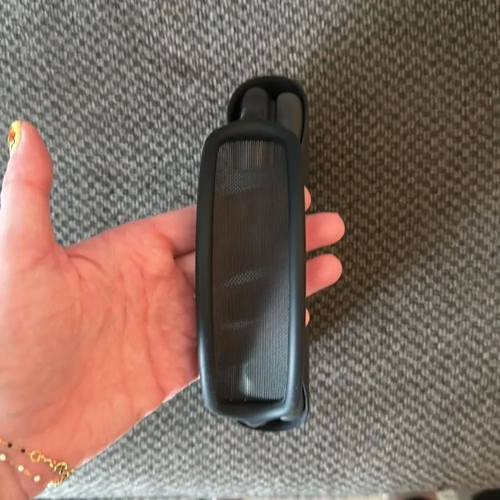 AirPod max black new - Picture 5 of 7
